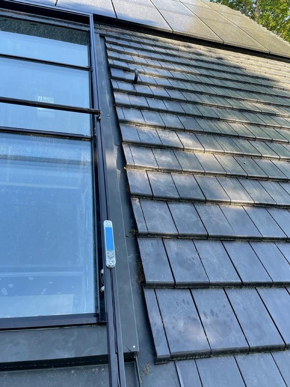 Dachfenster mit automatischem Sonnenschutz — Brandenburg Wandlitz